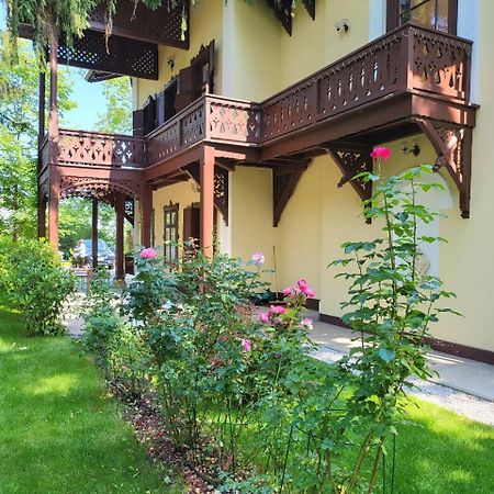 Villa Musik - Historical Apartments In Baden bei Wien Esterno foto